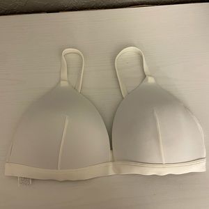 Lulu Lemon White bikini top. NWT